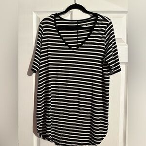 Tunic super soft V-Neci Side Slit Tee